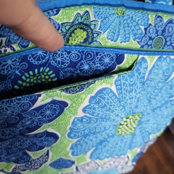Vera Bradley Doodle Daisy Petite Zippered Tote NWT - Picture 3 of 6